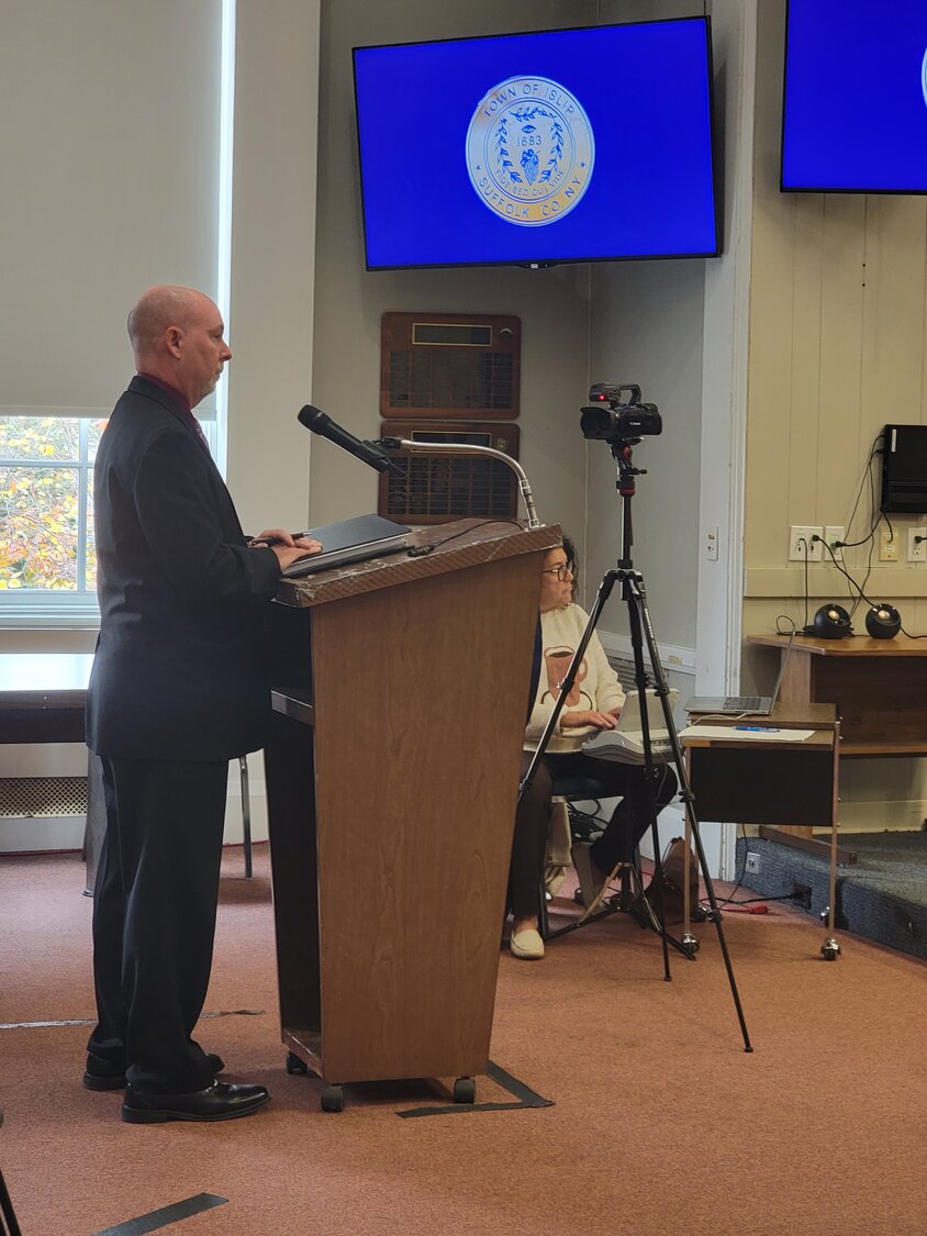 Comptroller Joseph Ludwig presents the 2024 budget to the town board which he described as maintaining existing services.